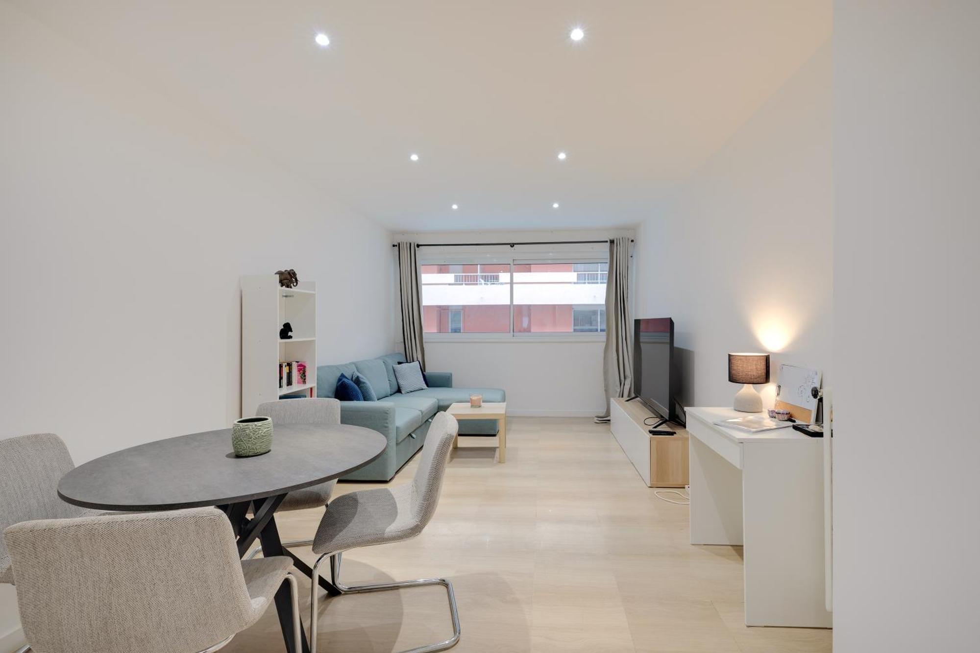 Newly Renovated Charming Downtown Apartment Antibes Exterior foto