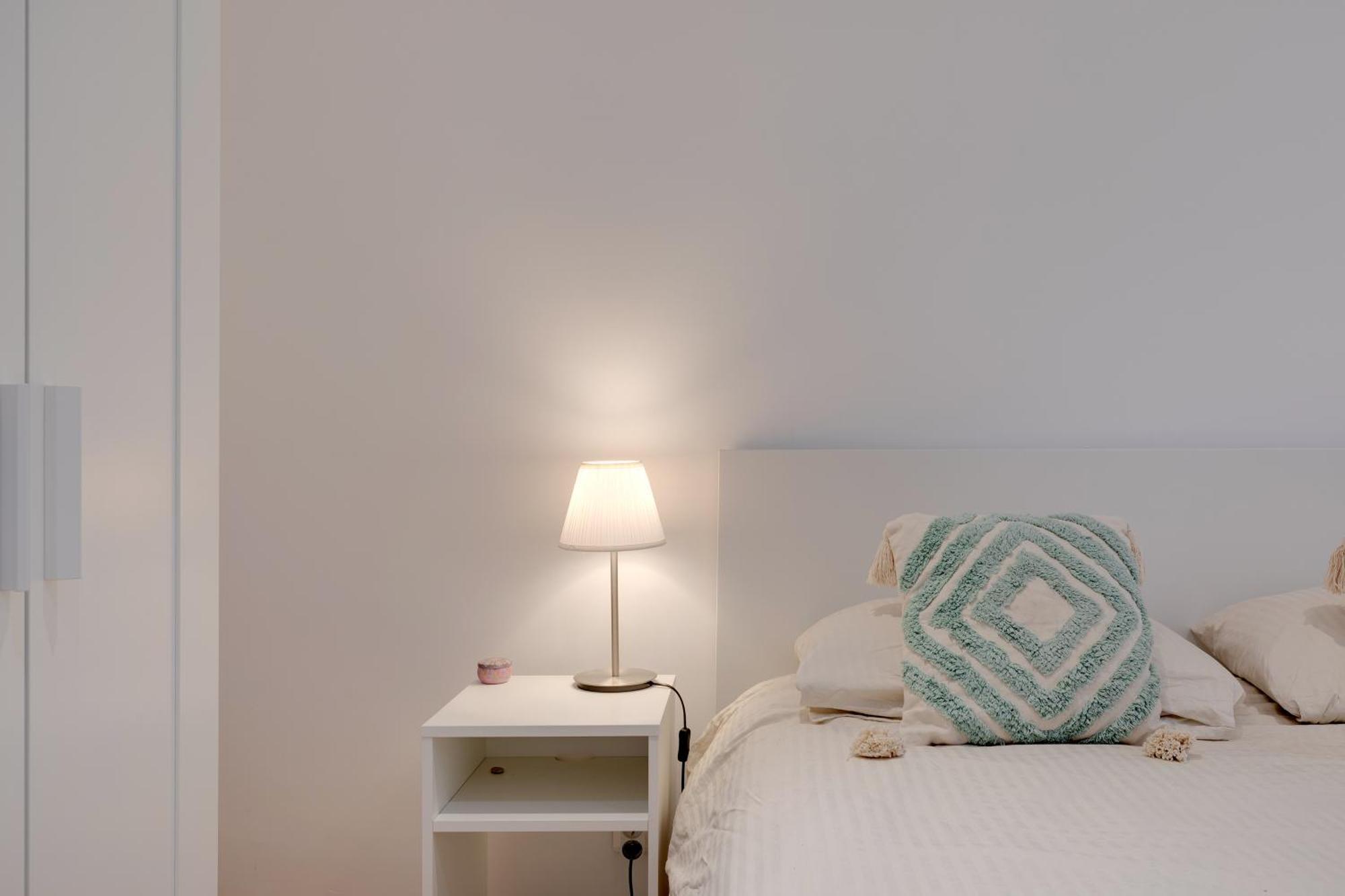 Newly Renovated Charming Downtown Apartment Antibes Exterior foto
